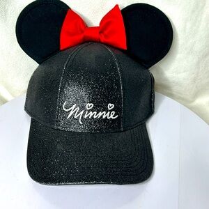 Disney Minnie Mouse Signature Glitter Cap 3D Ears and Bow Black Adult Size.NWT